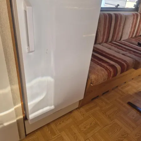 Vintage Caravan Synes