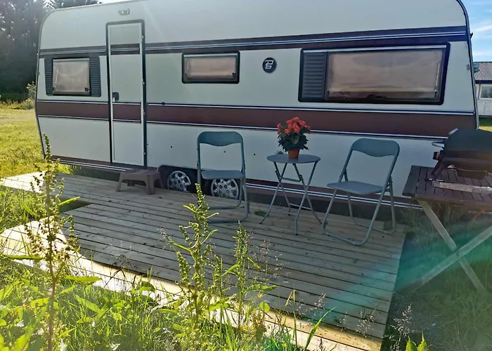Κάμπινγκ Vintage Caravan