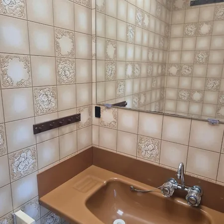 Kemping Vintage Caravan *